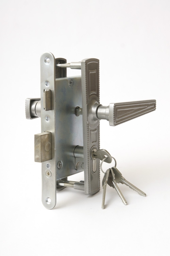 Фото Замок врезной цилиндровый с защёлкой в комплекте с ручкой ЗВ4-3.01 (никель), 4 кл.